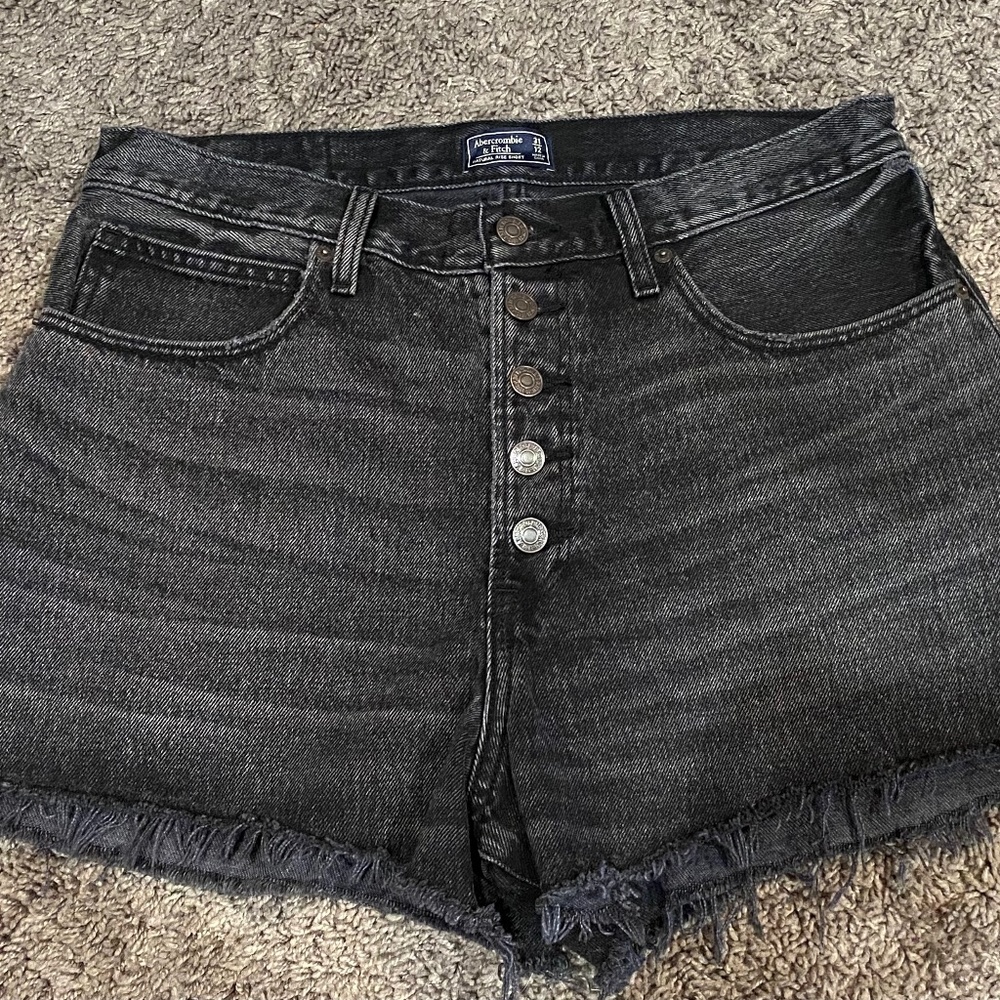 Abercrombie Natural Rise shorts- washed black